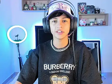 Alejo Desire online show from November 11, 2025, 8:14 am