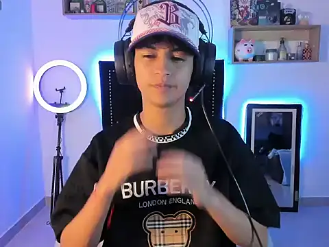 Alejo Desire online show from November 13, 2025, 4:55 am