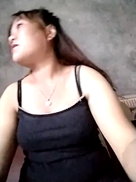 mai-cute online show from October 25, 2025, 12:29 am