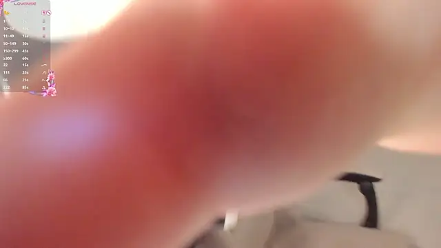 NayaValen online show from February 14, 2026, 3:36 am