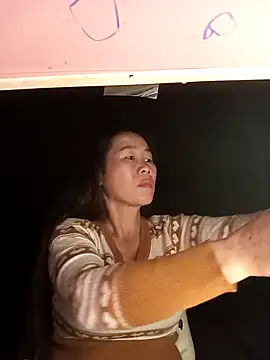 tabby-cat11 online show from November 1, 2025, 3:14 pm