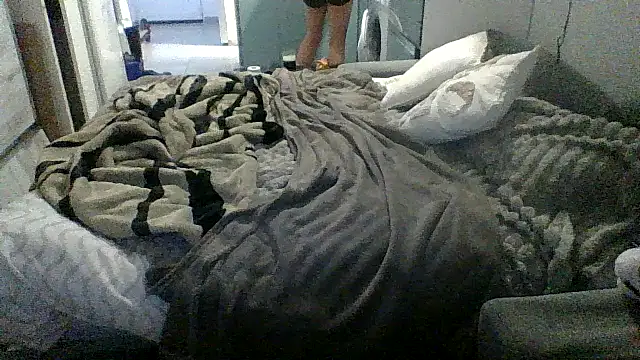 Lolaaa17740 online show from November 30, 2025, 10:14 pm