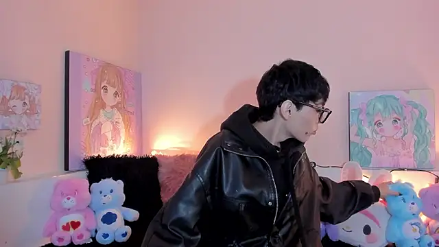 Strawberry Kitty  online show from February 7, 2026, 4:16 am