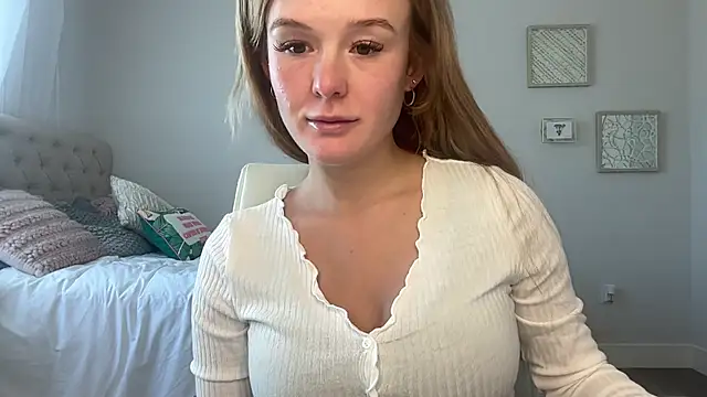 Amberjayxox0 online show from October 29, 2025, 6:20 pm