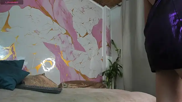 sharon ivanna12 online show from March 28, 2026, 8:08 pm