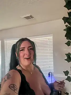 ImKatMeow online show from April 16, 2026, 3:13 pm