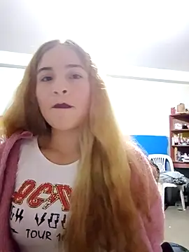 Lana pohenix online show from November 5, 2025, 3:06 am