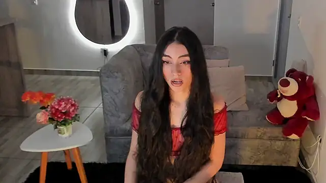 Snapshot of BritanyLnx chatting on April 10, 2026, 12:05 am BritanyLnx online show from April 10, 2026, 12:05 am