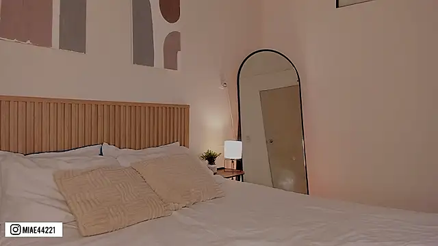 Little Emma 11 online show from March 20, 2026, 1:27 pm