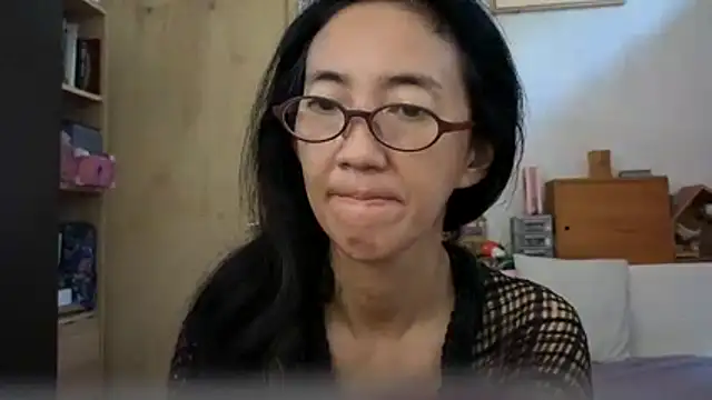 princessD077 online show from March 9, 2026, 7:23 am