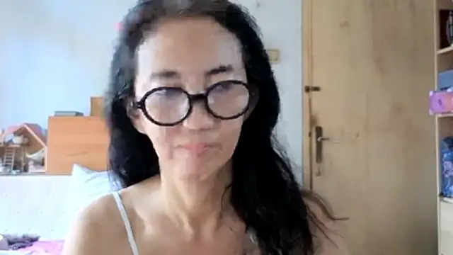 princessD077 online show from May 25, 2026, 7:14 am