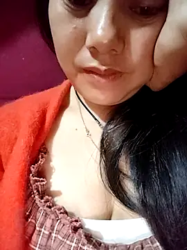 Sinhlinh2020 online show from February 13, 2026, 9:33 pm