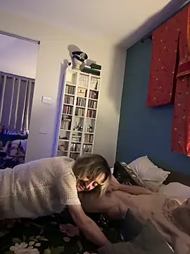 Drgghjkkk online show from April 15, 2026, 5:36 am