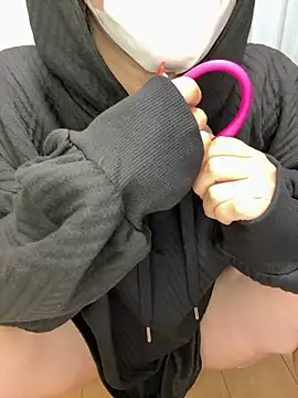 Snapshot of sakina-07 chatting on October 24, 2025, 2:13 pm sakina-07 online show from October 24, 2025, 2:13 pm