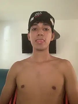 Alex king17 online show from April 28, 2026, 1:38 pm