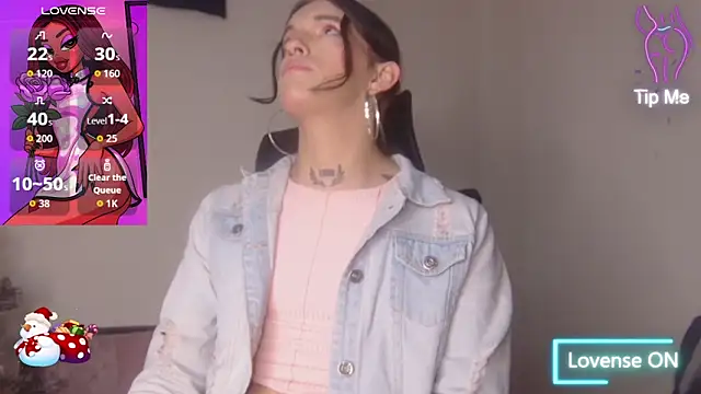 Scarlett crastrawberry online show from December 17, 2025, 8:48 pm