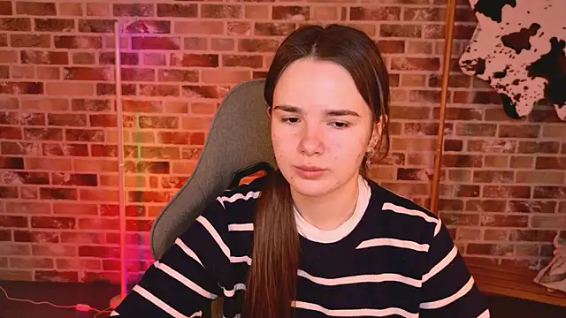 May Bloom online show from March 11, 2026, 6:08 am