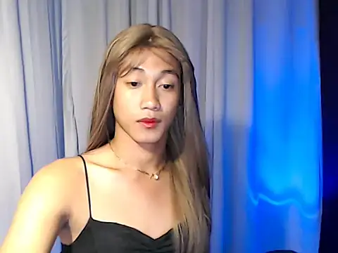 taylaxuxu online show from March 12, 2026, 3:45 am