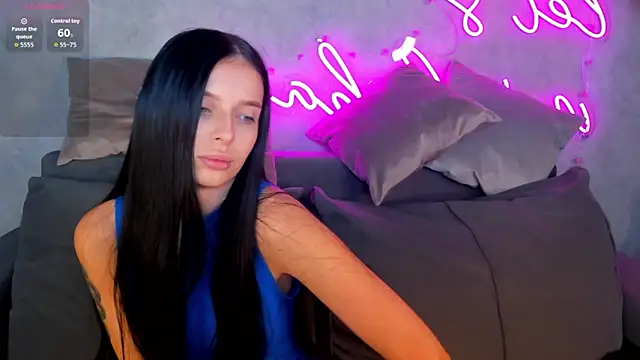 Snapshot of Eva_Mayers chatting on November 3, 2025, 1:19 am Eva Mayers online show from November 3, 2025, 1:19 am