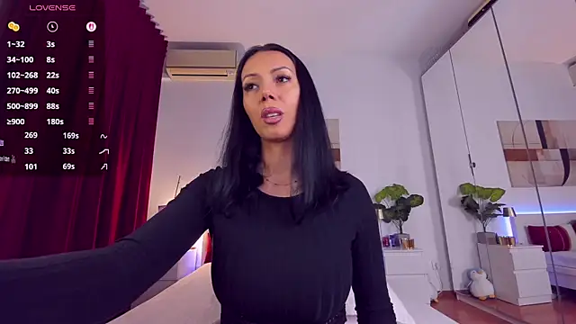 nadeen na online show from November 11, 2025, 5:24 pm