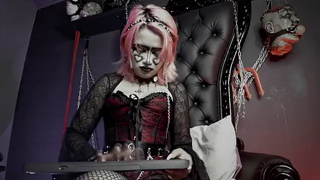 Navier   online show from February 14, 2026, 8:38 pm