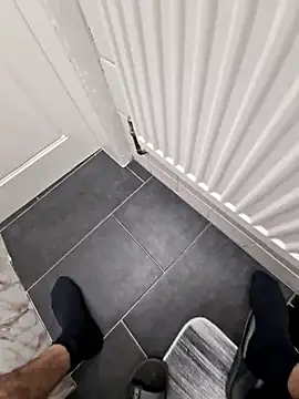 16enes16 online show from October 26, 2025, 11:05 am