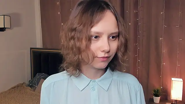 Snapshot of DenaDubberly chatting on November 7, 2025, 7:14 pm DenaDubberly online show from November 7, 2025, 7:14 pm