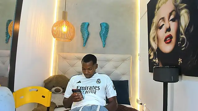 tyrone william online show from March 11, 2026, 7:09 pm