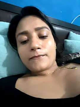 Snapshot of heenashai chatting on October 31, 2025, 1:34 pm heenashai online show from October 31, 2025, 1:34 pm