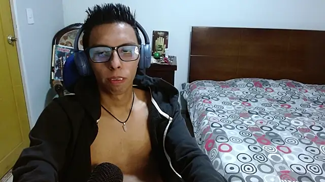 DavTwink3100 online show from December 14, 2025, 2:06 am