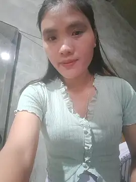 Snapshot of mira-show chatting on October 20, 2025, 12:44 am mira-show online show from October 20, 2025, 12:44 am