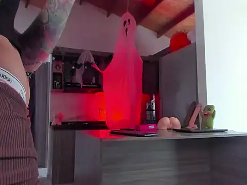 valeriahornier online show from October 22, 2025, 6:07 pm