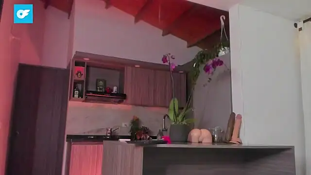 valeriahornier online show from December 5, 2025, 6:00 am