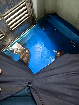 RNlov online show from November 14, 2025, 12:31 am