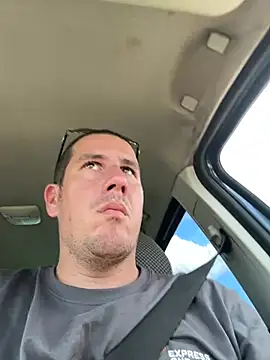 Szeximado31 online show from April 17, 2026, 1:14 pm