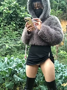 Kylie beem online show from December 20, 2025, 1:45 am