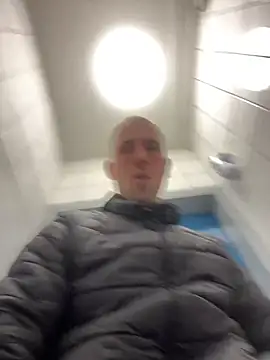 Rotteei1 online show from November 10, 2025, 2:49 pm