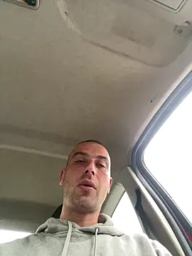 Rotteei1 online show from April 9, 2026, 5:40 pm