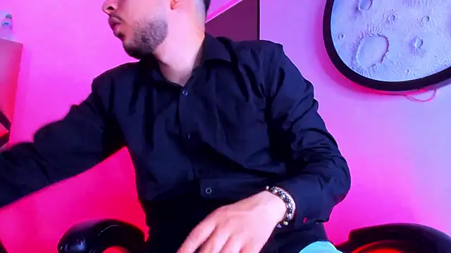 mike 257 online show from March 26, 2026, 11:49 am