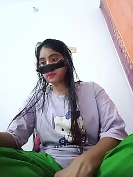 Snapshot of Hot_Angle chatting on June 13, 2026, 2:48 pm Hot Angle online show from June 13, 2026, 2:48 pm