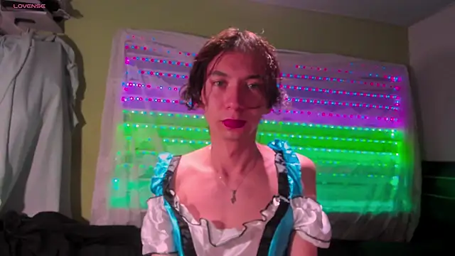 najimi uwu online show from November 28, 2025, 12:13 am