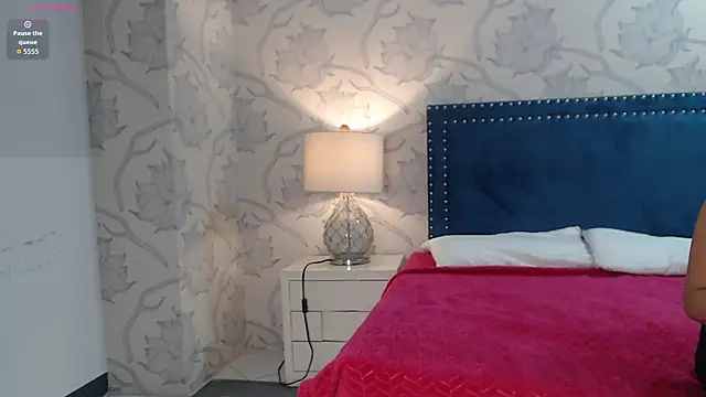 Rachellparker  online show from January 15, 2026, 11:15 am