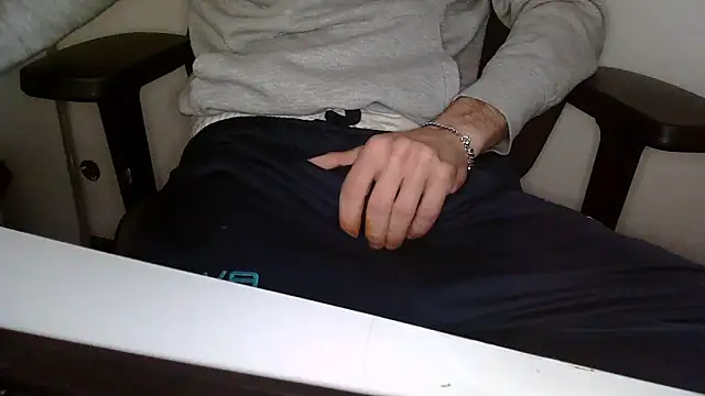 topg84 online show from April 24, 2026, 4:42 pm