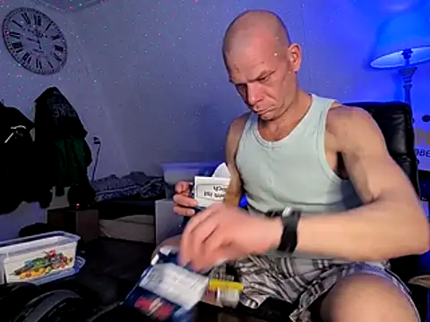 Kinky Play1 online show from February 25, 2026, 7:56 pm