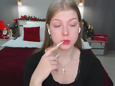 Stella Light online show from December 15, 2025, 11:58 am