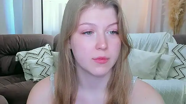 Stella Light online show from April 6, 2026, 6:03 am