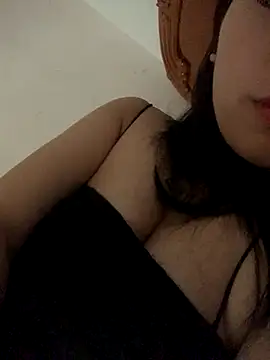 italy-12 online show from October 21, 2025, 12:22 am