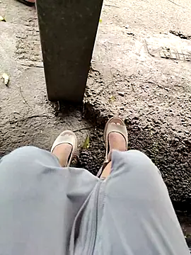 Mina-02 online show from April 16, 2026, 6:47 am