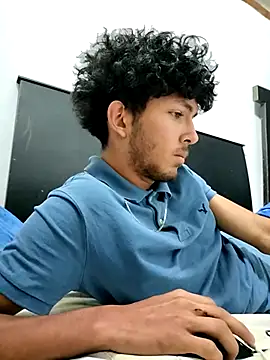 LyliaWood online show from November 14, 2025, 7:56 pm