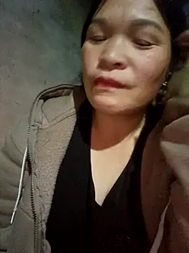 chipu06 online show from December 18, 2025, 1:17 pm